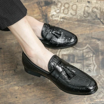 Püskül Erkekler Elbise Ayakkabı Beyler İngiliz tarzı Parti Deri Düğün Ayakkabı Adam Flats Deri Oxfords Resmi Ayakkabı Büyük Boy 38-48
