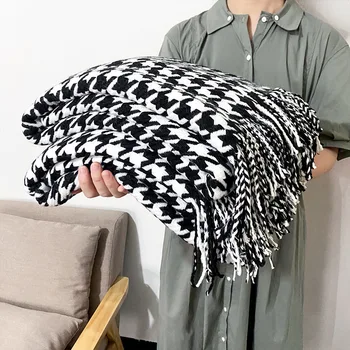 Siyah ve Beyaz Balıksırtı kanepe battaniyesi Püsküllü örgü battaniye Şekerleme Battaniye Yumuşak Sıcak Şal klima Battaniye