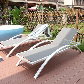 Yüksek kaliteli dış mekan mobilyası plaj sandalyesi şezlong yüzme havuzu şezlong alüminyum çerçeve teslin kumaş Sıcak satış popüler