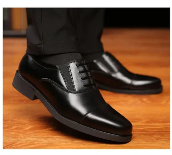 yeni erkek Kaliteli Patent deri ayakkabı Zapatos de hombre Boyutu Siyah Deri Yumuşak Erkek Elbise Ayakkabı Adam Düz Klasik Oxford 38-45